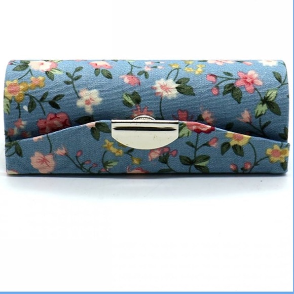 Vintage Other - 💜 Blue Floral Print Lipstick Case - NWOT